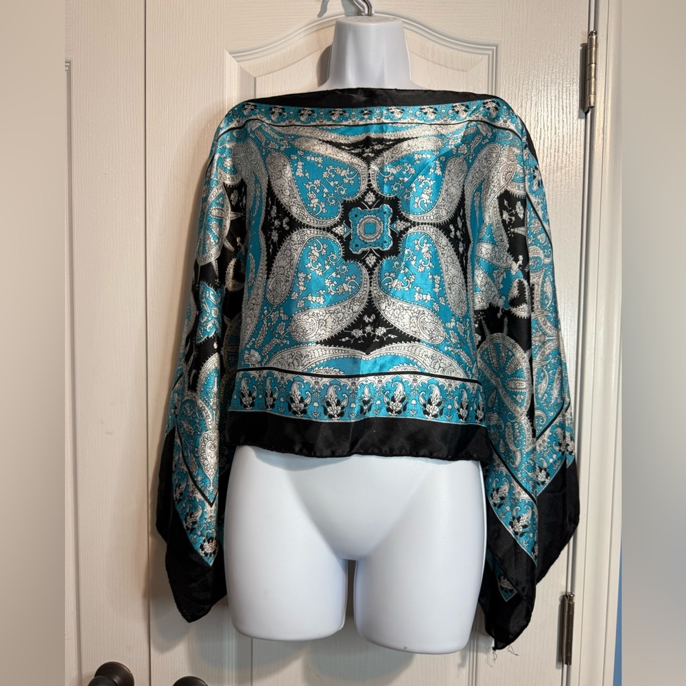 Angie‎ Sleeveless Boho Tunic Top -One Size - Paisley Bandana Print